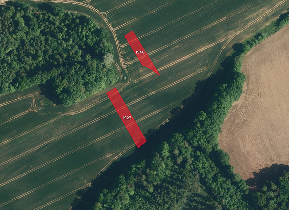 Prodej pole 2165 m²