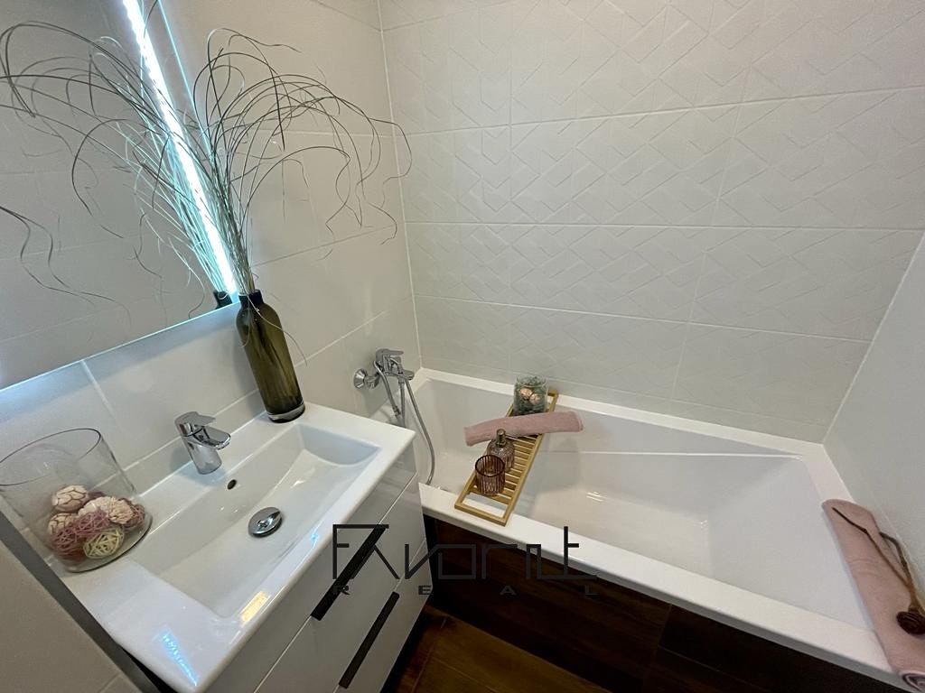 Pronájem bytu 2+1 55 m² – fotografie 2
