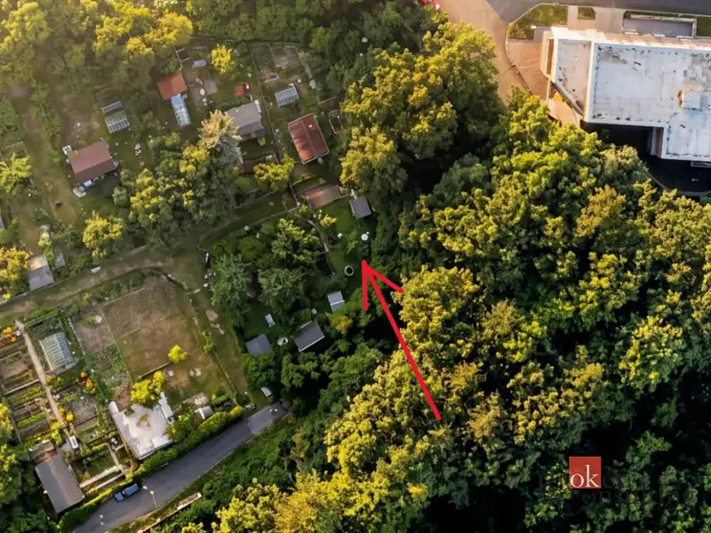 Prodej zahrady 300 m², Karlovy Vary – náhled fotky 1