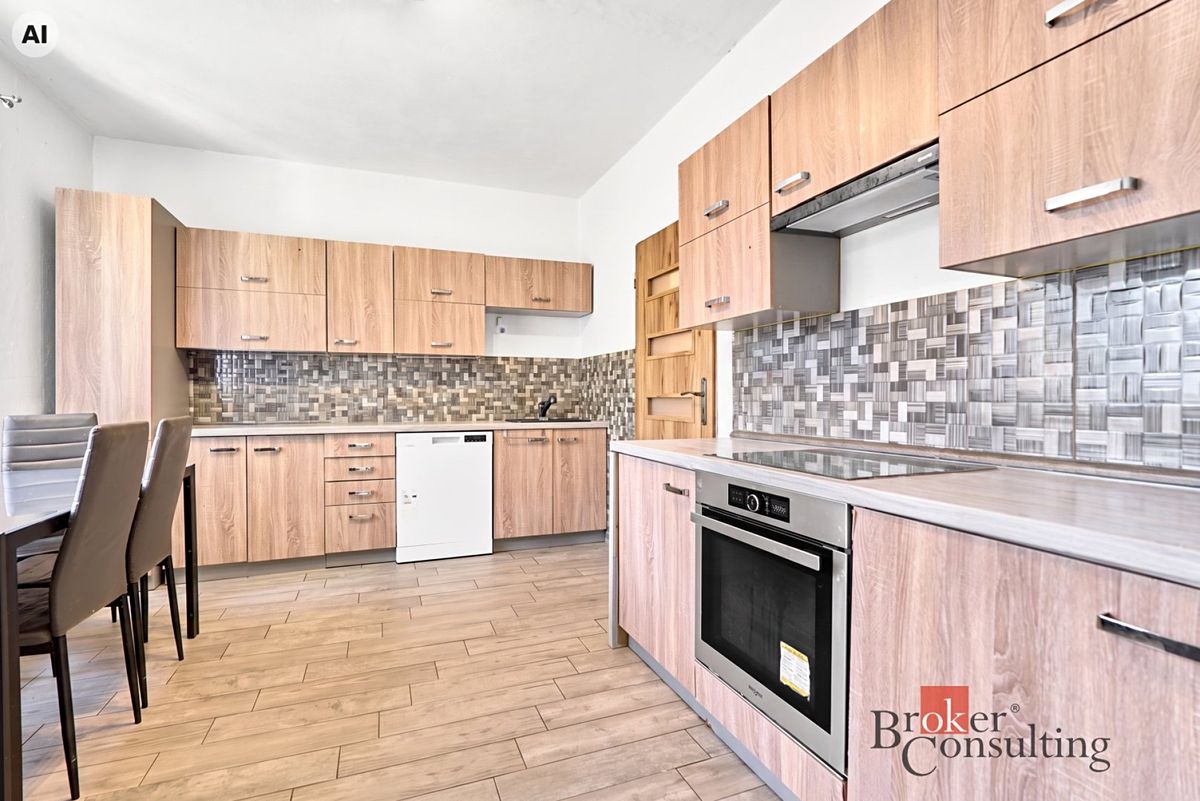 Prodej rodinného domu 97 m², pozemek 954 m²