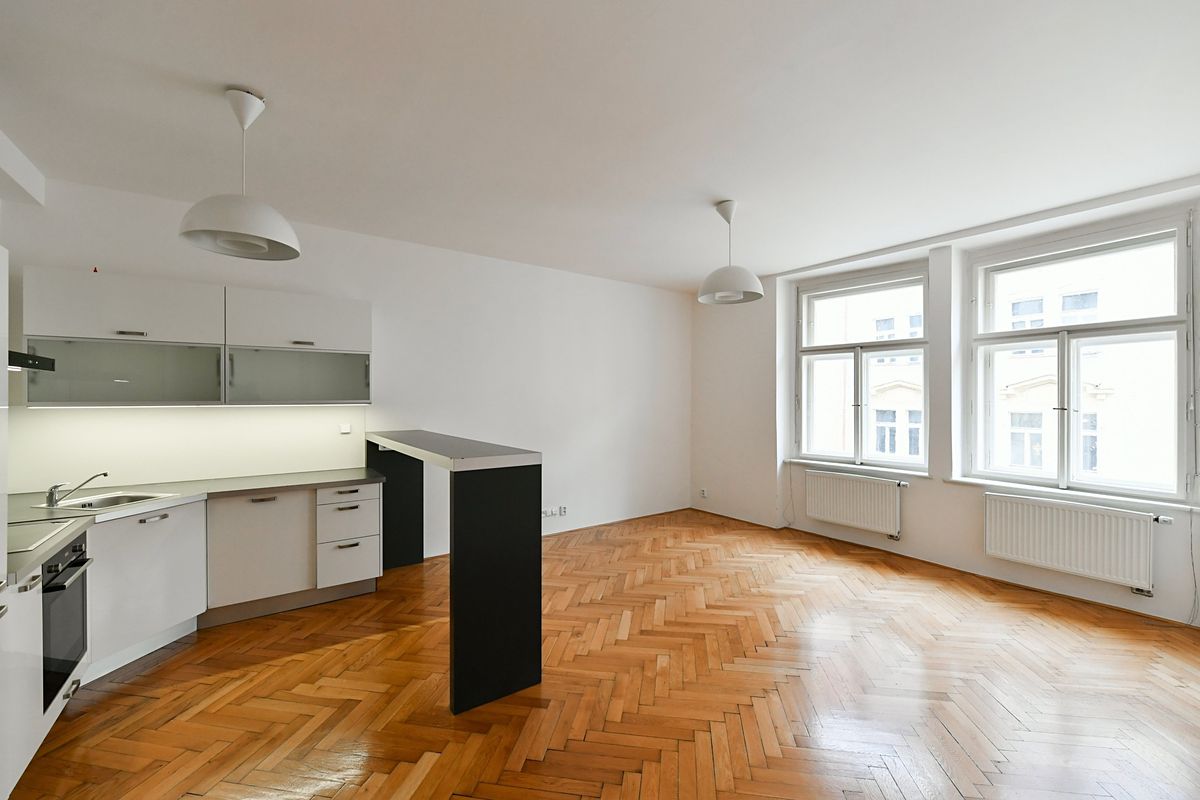 Pronájem bytu 3+kk 84 m²
