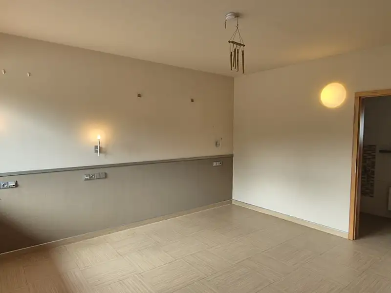 Prodej bytu 1+kk 24 m², Králův Dvůr – náhled fotky 2