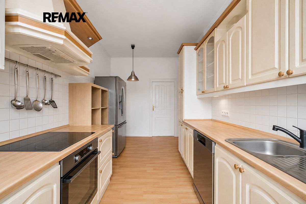 Pronájem bytu 4+1 135 m² – fotografie 5