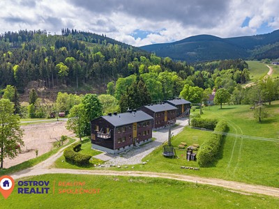 Prodej komerčního prostoru, 48 m² (2 z 37)