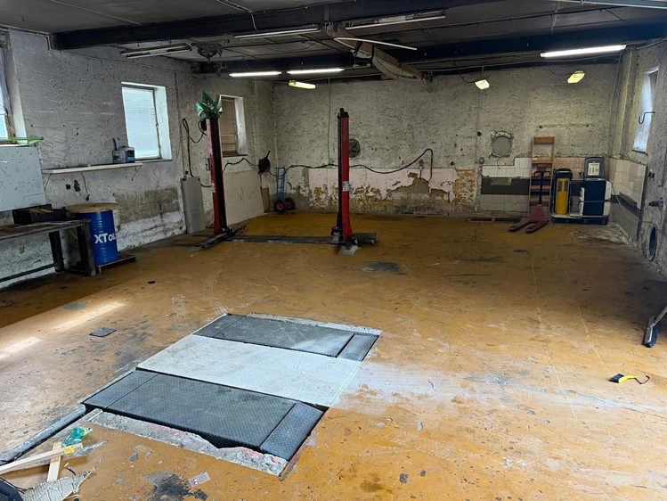 Gewerbefläche zur Miete, 120 m² (1 von 17)