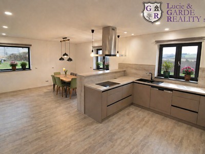 Prodej domu, 160 m² (3 z 33)