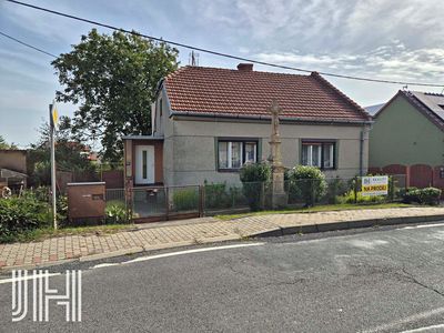 Prodej rodinného domu 100 m², pozemek 715 m²