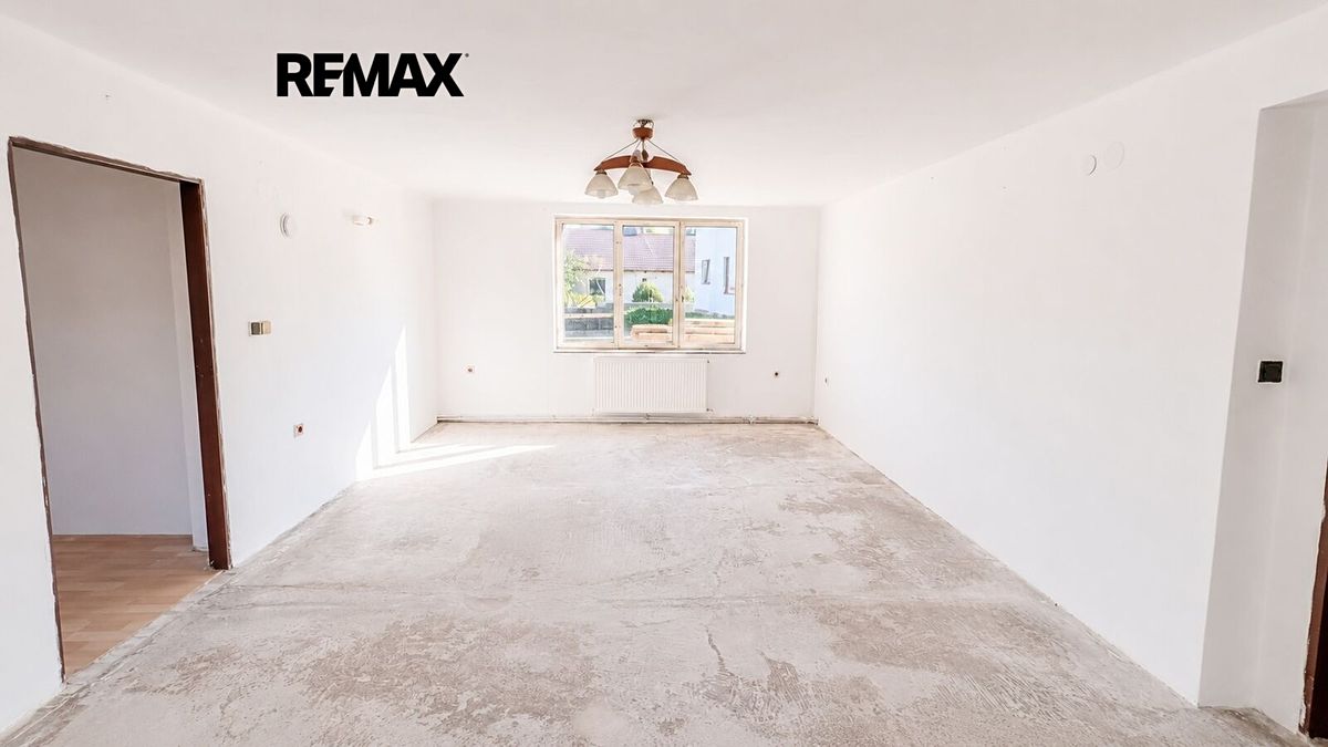Prodej rodinného domu 230 m², pozemek 260 m² – fotografie 3