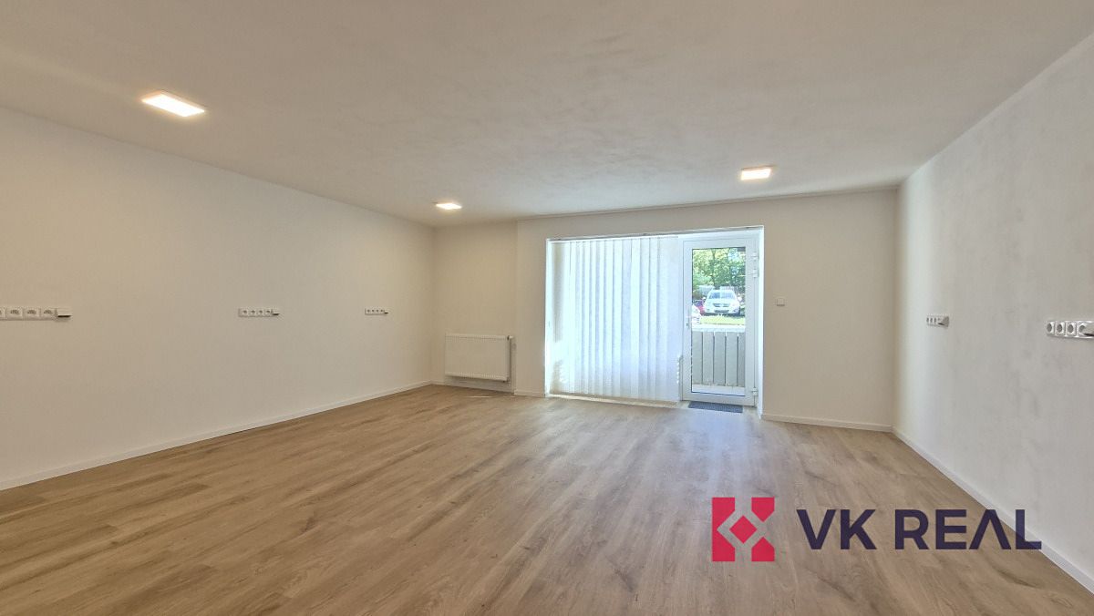 Pronájem obchodního prostoru 70 m² – fotografie 3