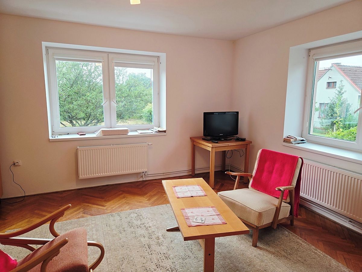 Prodej rodinného domu 130 m², pozemek 1340 m² – fotografie 5