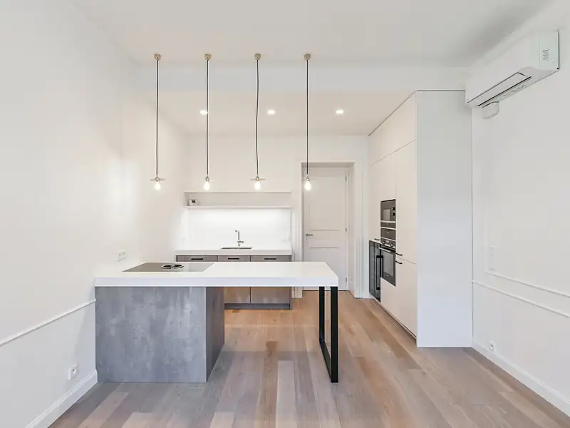 Pronájem bytu 2+kk 56 m², Praha – náhled fotky 1
