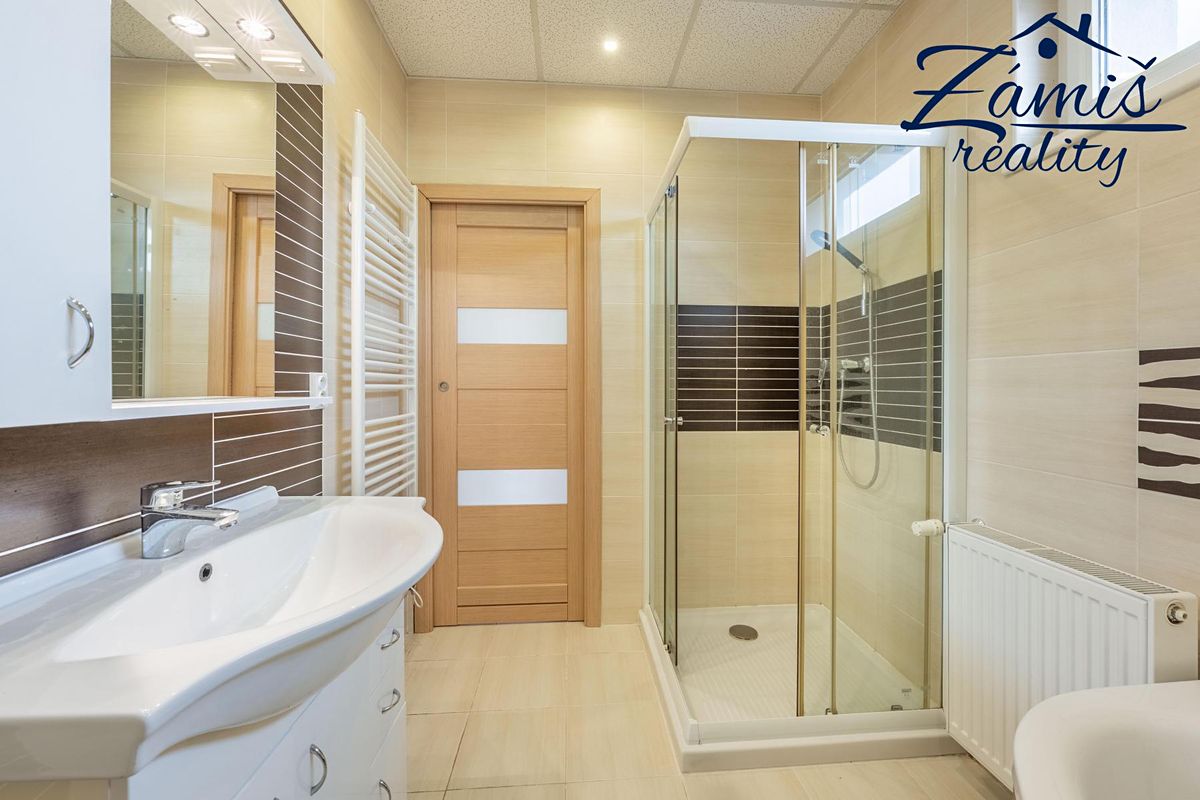 Prodej rodinného domu 154 m², pozemek 404 m² – fotografie 3