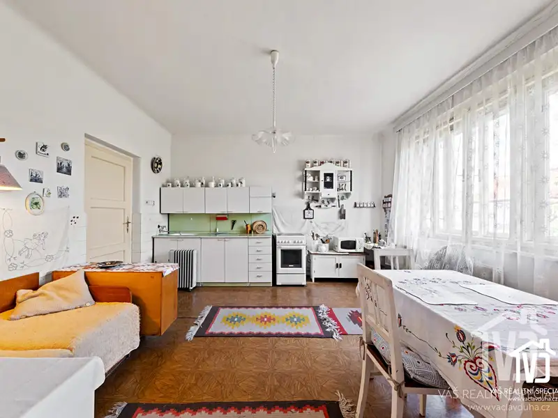Prodej vily 270 m², pozemek 1204 m², Žebrák – náhled fotky 3
