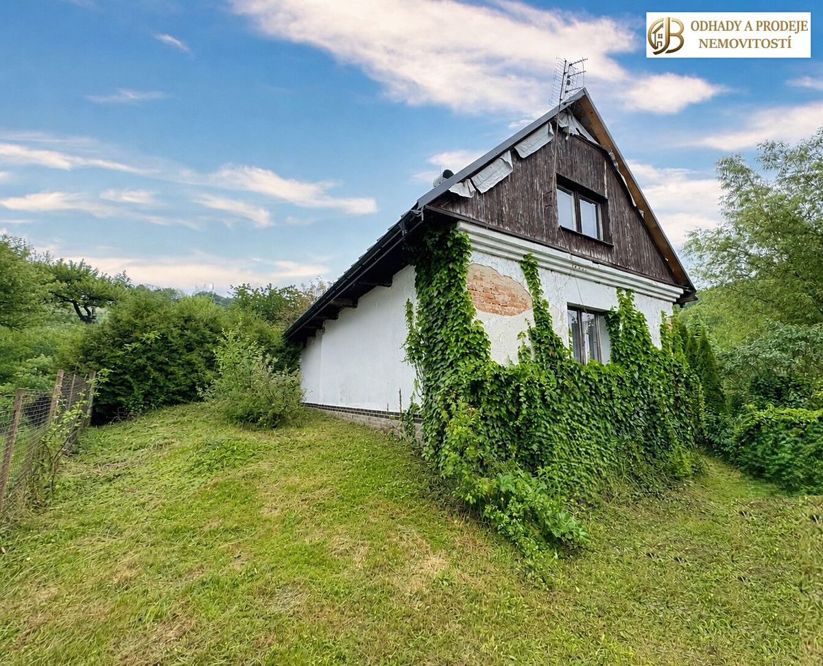 Prodej rodinného domu 205 m², pozemek 1022 m² – fotografie 3