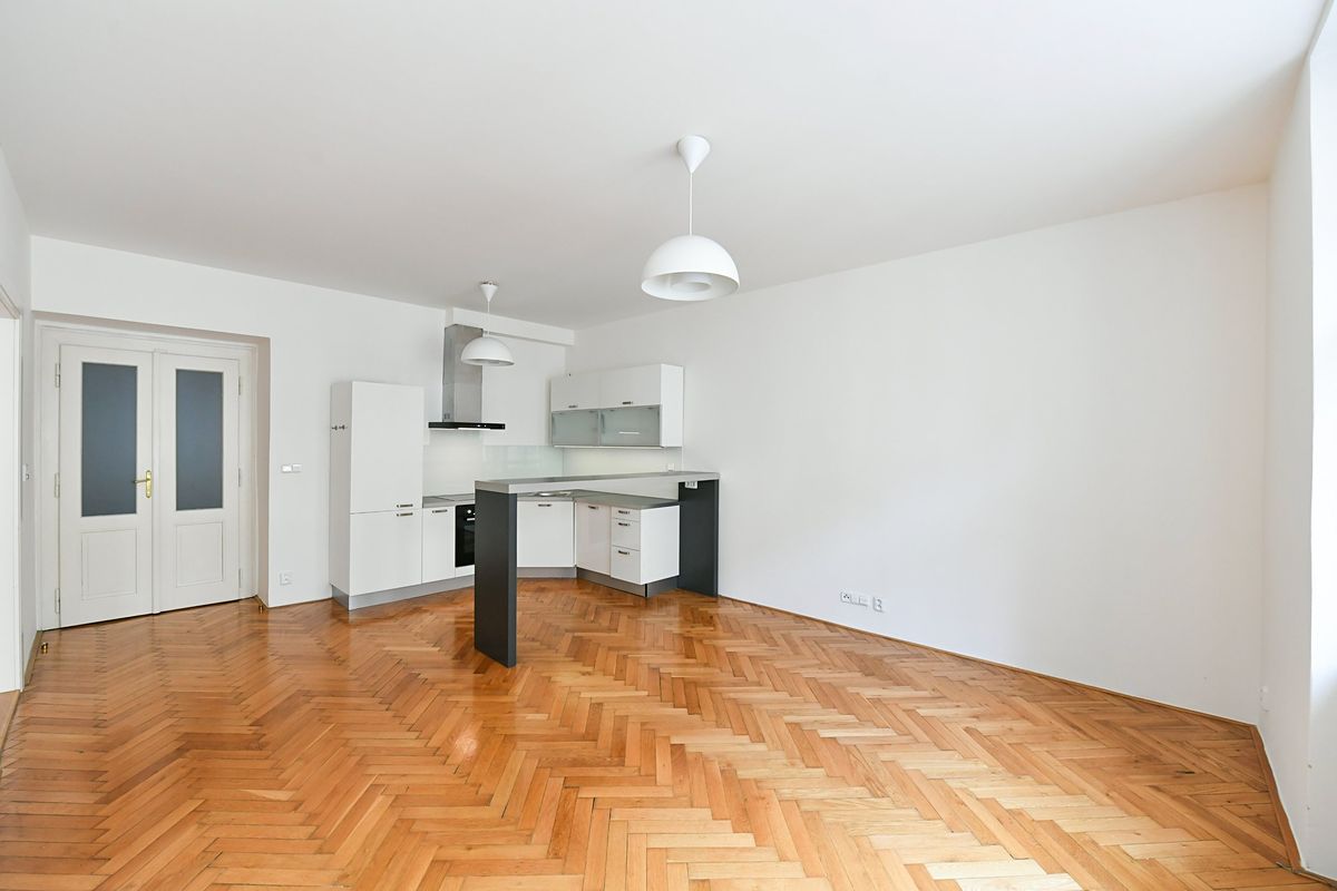 Pronájem bytu 3+kk 84 m² – fotografie 2