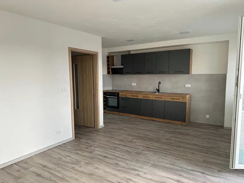 Pronájem bytu 3+kk 66 m², Dobříš – náhled fotky 2
