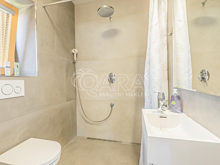 Haus zum Kauf, 328 m² (24 von 36)