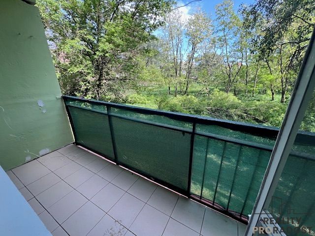 Pronájem bytu 2+kk 49 m² – fotografie 2