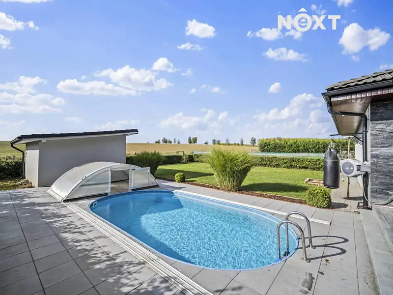 Prodej rodinného domu 199 m², pozemek 1061 m², Chrtníky – náhled fotky 3