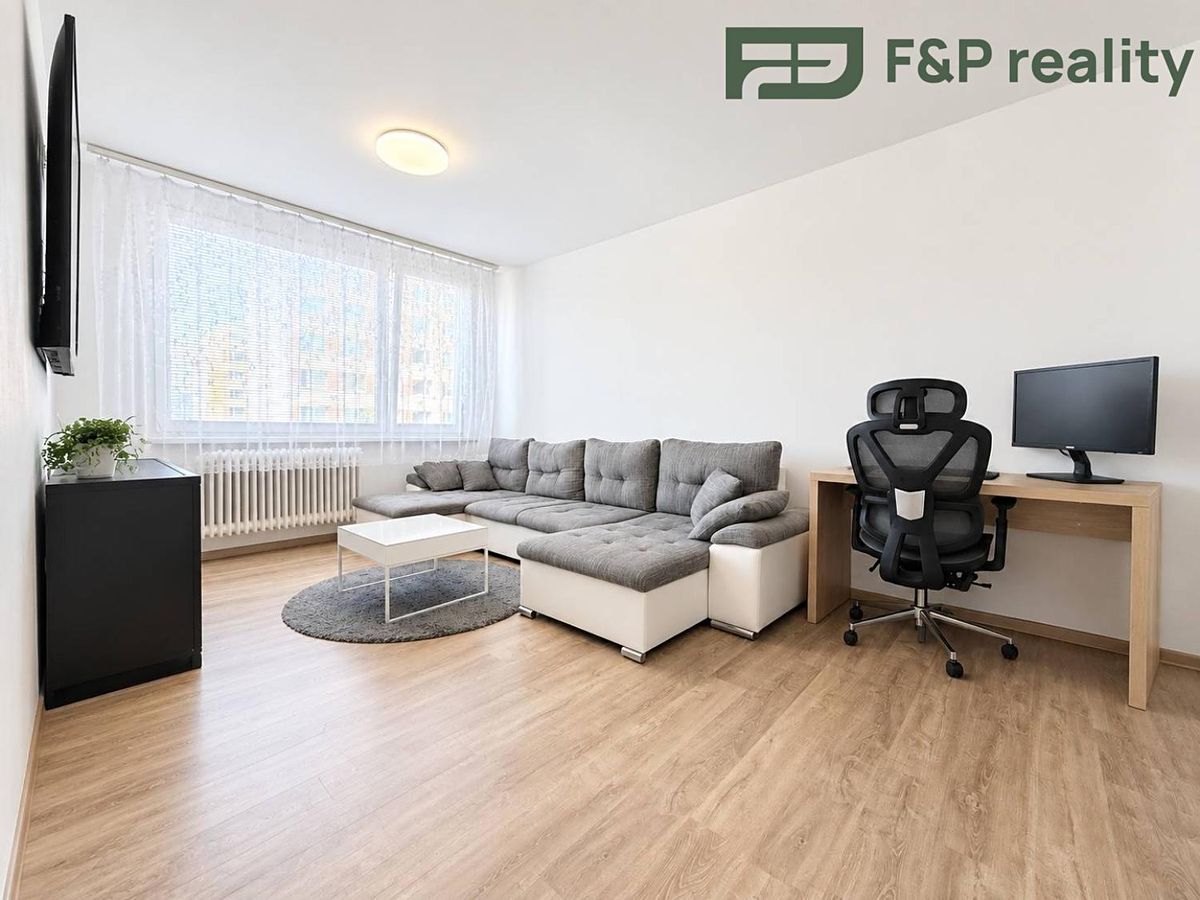 Pronájem bytu 2+kk 44 m² – fotografie 4