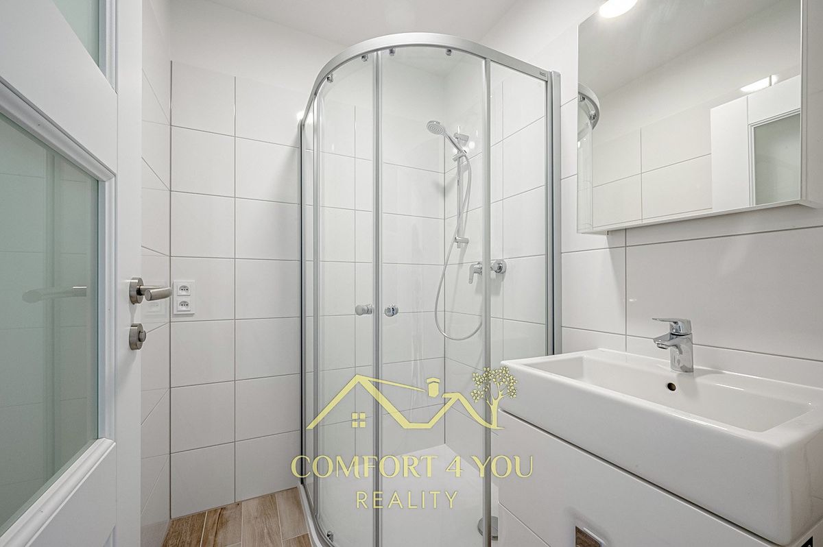 Pronájem bytu 2+kk 48 m² – fotografie 4