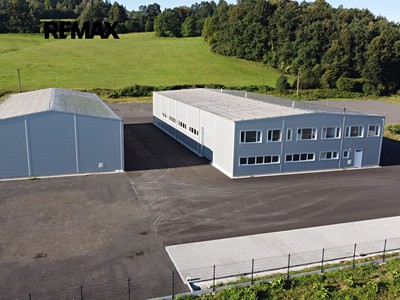 Pronájem komerčního prostoru, 1 400 m² (2 z 17)