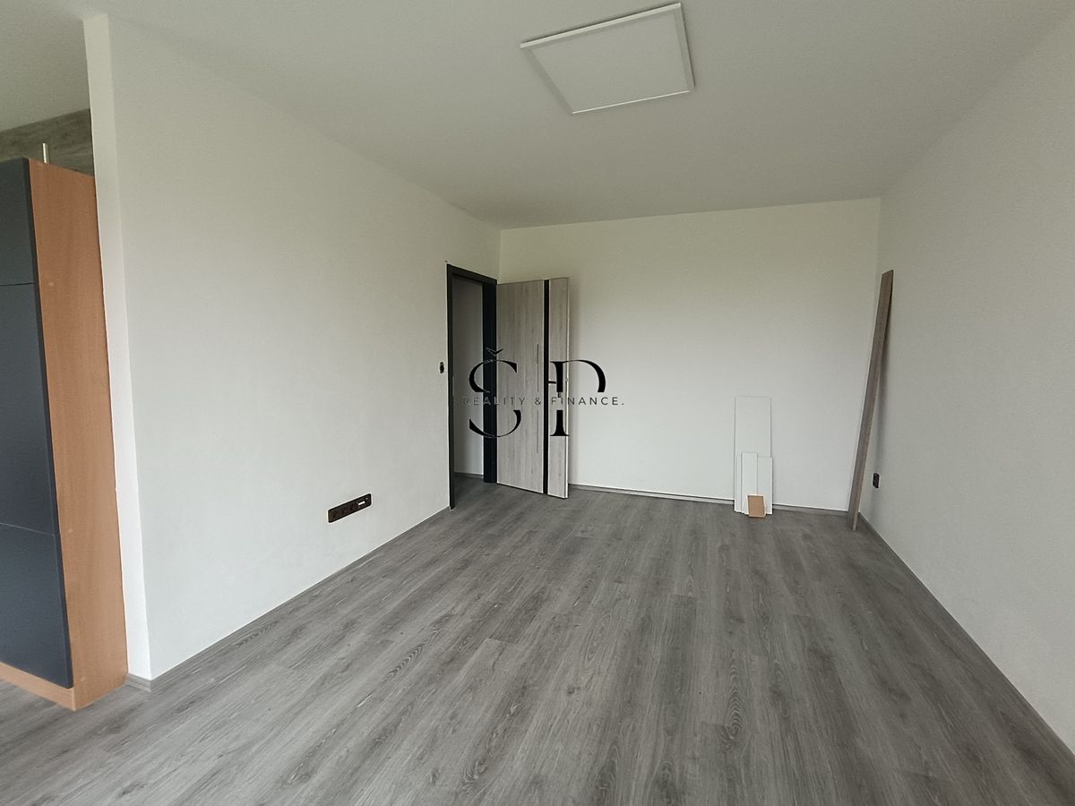 Pronájem bytu 2+kk 48 m² – fotografie 4