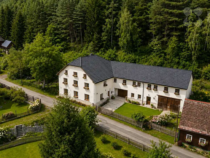 Prodej rodinného domu 220 m², pozemek 380 m², Svor – náhled fotky 2
