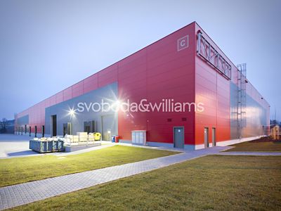 Pronájem skladového prostoru 2599 m²