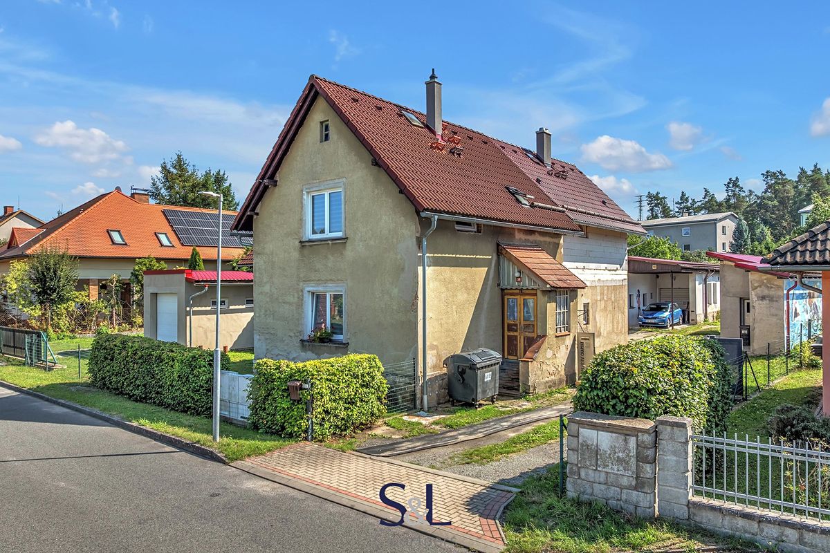 Prodej rodinného domu 115 m², pozemek 957 m² – fotografie 3