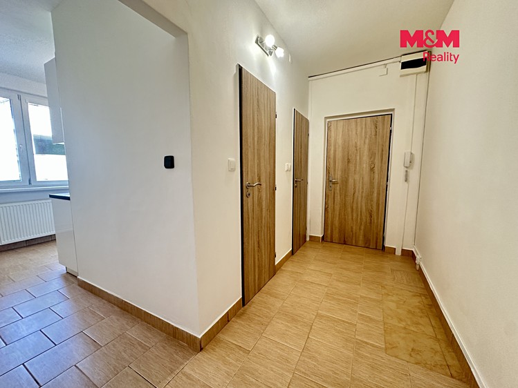 Pronájem bytu 3+1, 74 m² (17 z 21)
