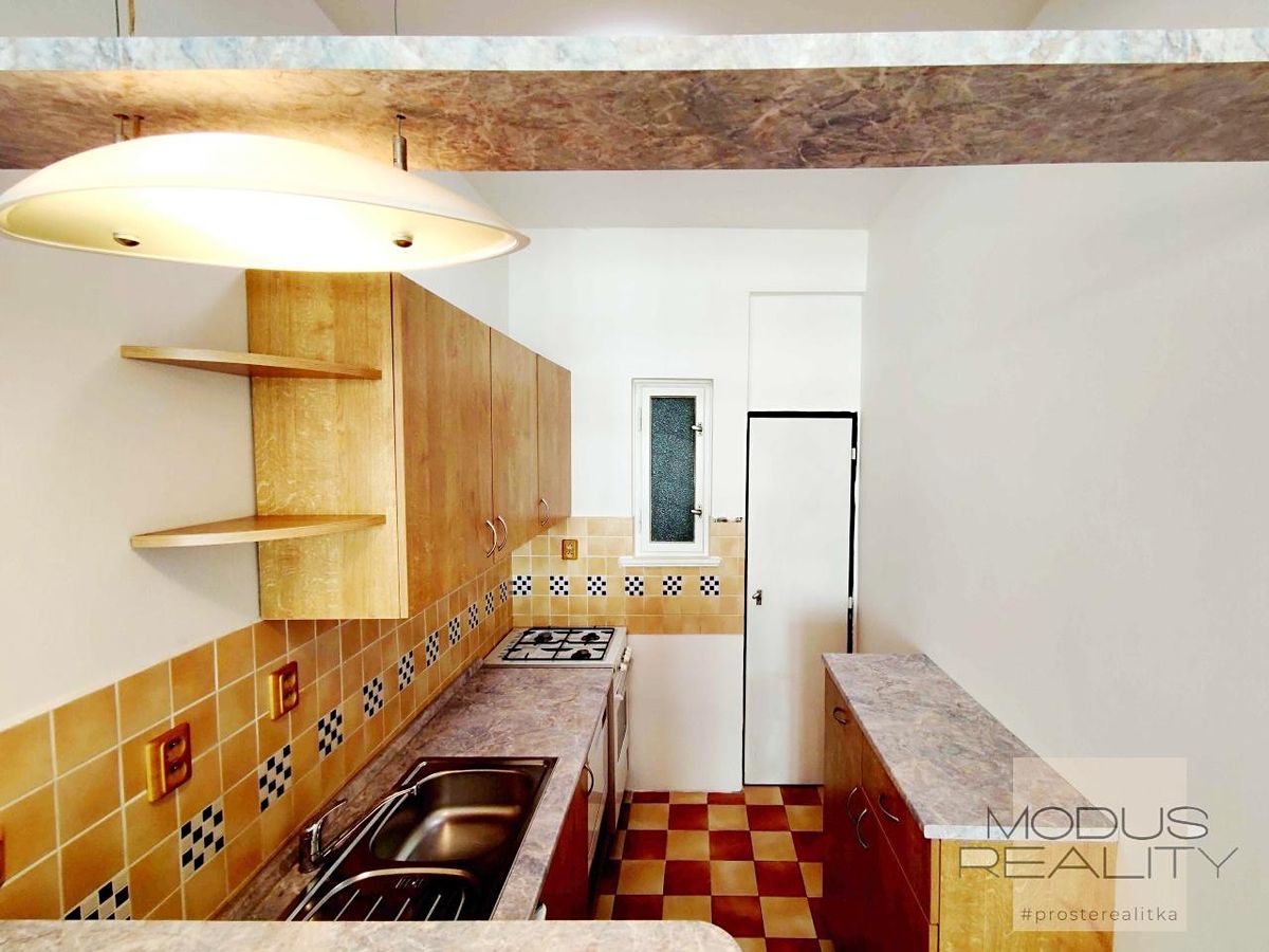 Pronájem bytu 1+kk 35 m² – fotografie 4