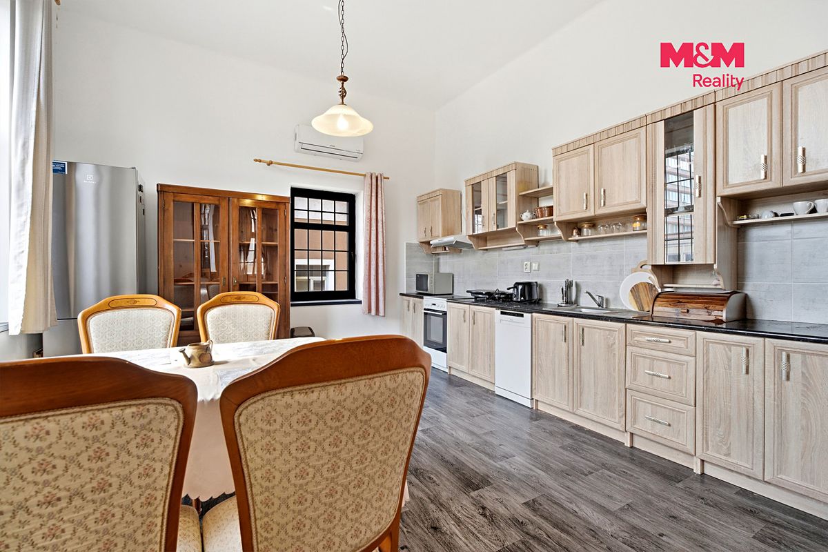Prodej činžovního domu 680 m² – fotografie 2