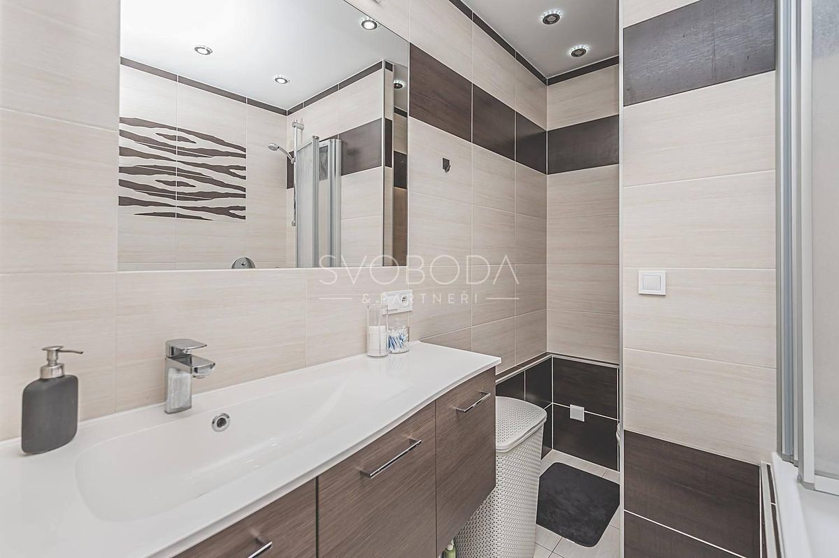 Pronájem bytu 2+kk 46 m² – fotografie 2