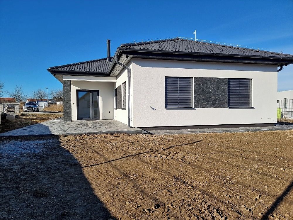 Prodej rodinného domu 87 m², pozemek 518 m² – fotografie 3