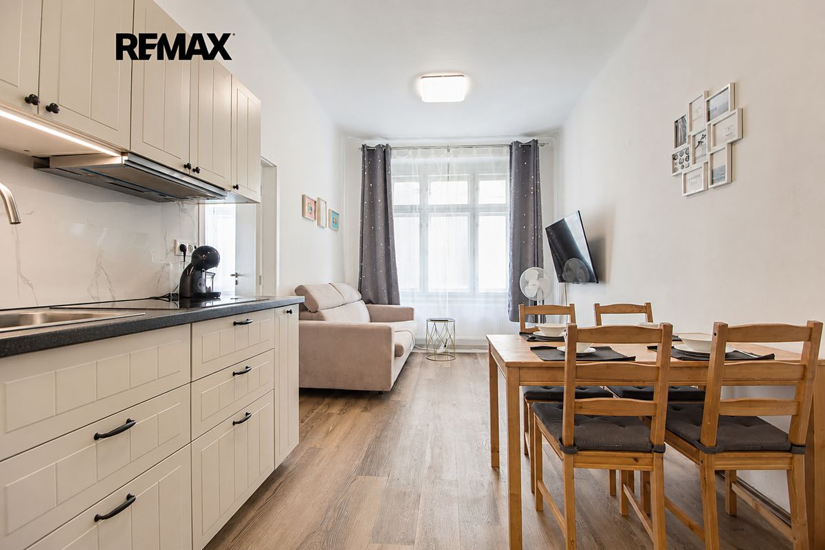 Pronájem bytu 2+kk 49 m² – fotografie 2
