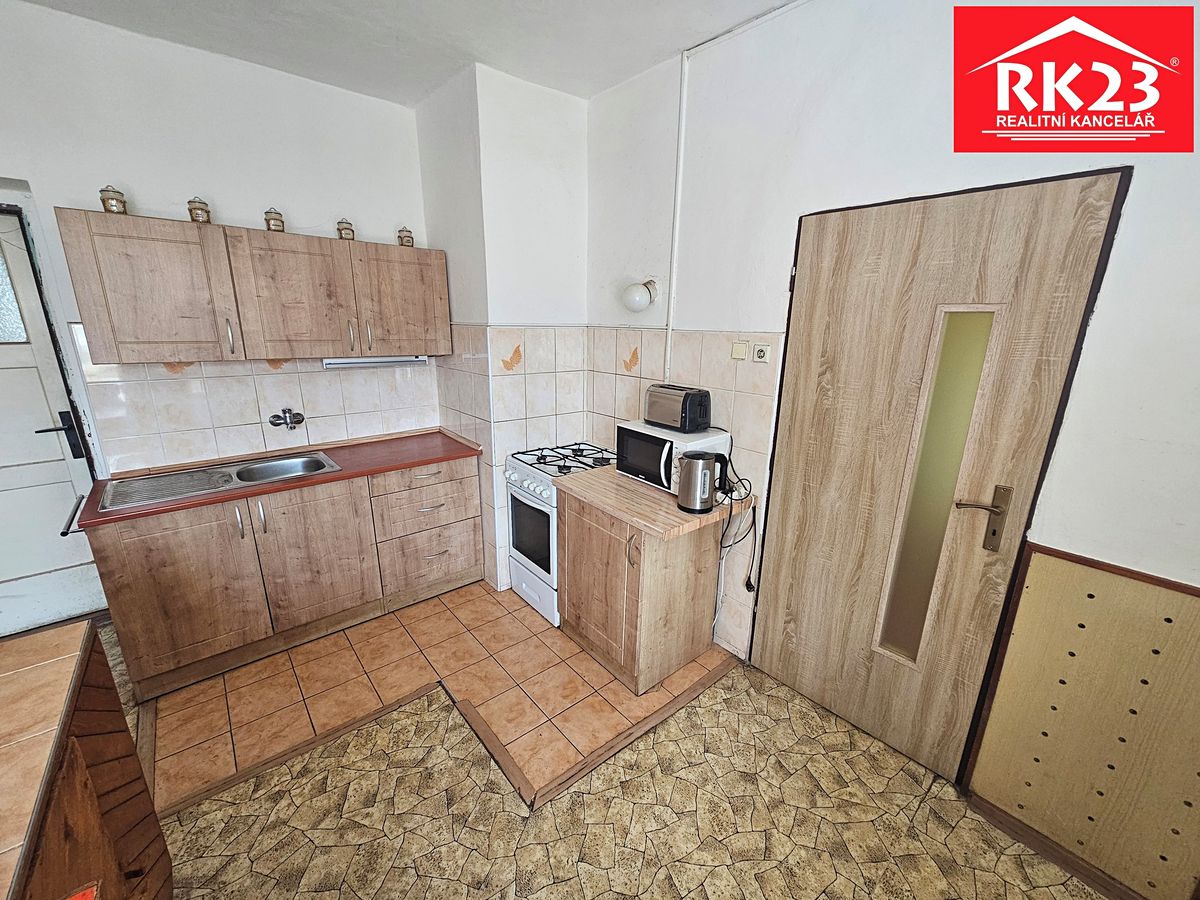 Prodej rodinného domu 180 m², pozemek 1573 m² – fotografie 5