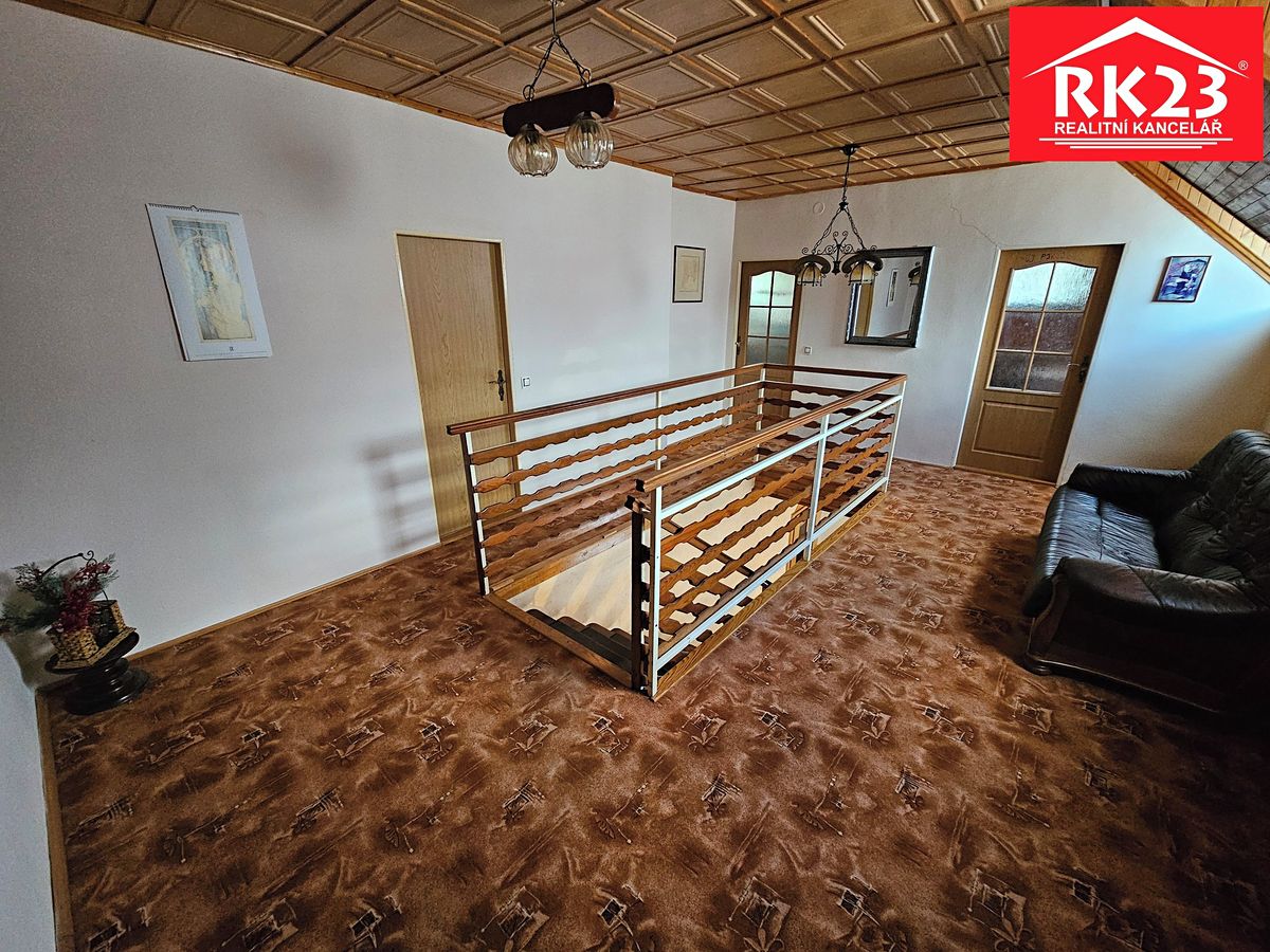 Prodej rodinného domu 941 m², pozemek 477 m² – fotografie 4