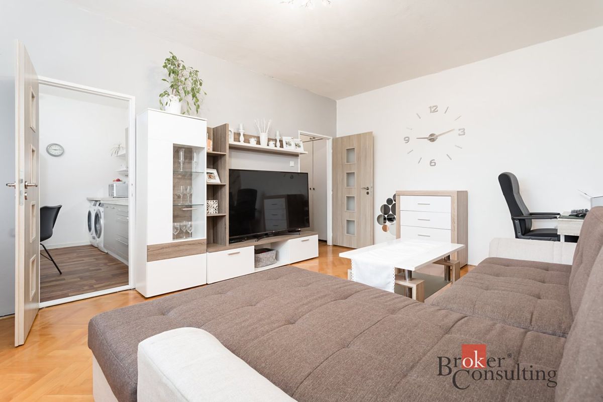 Pronájem bytu 2+1 53 m² – fotografie 5