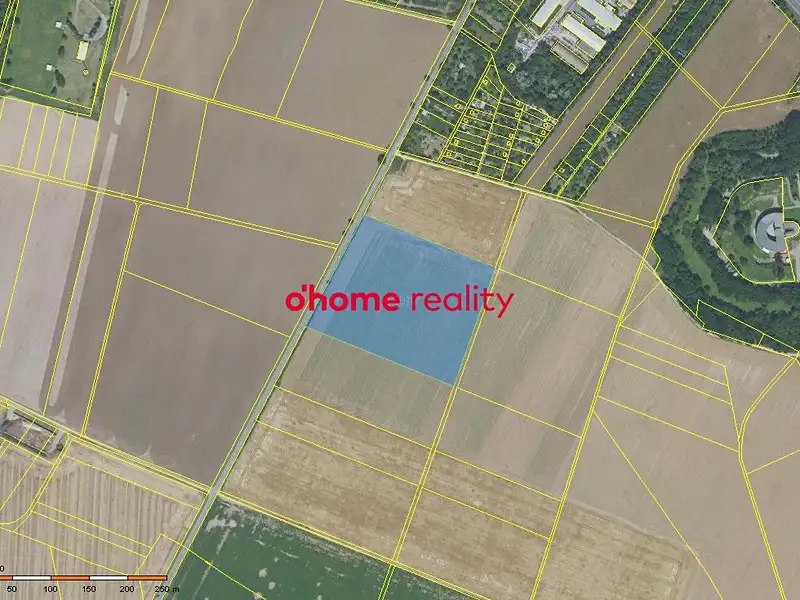 Prodej pole 31871 m², Křelov-Břuchotín – náhled fotky 1