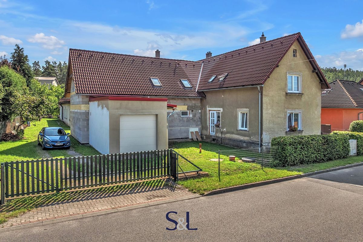 Prodej rodinného domu 115 m², pozemek 957 m² – fotografie 2