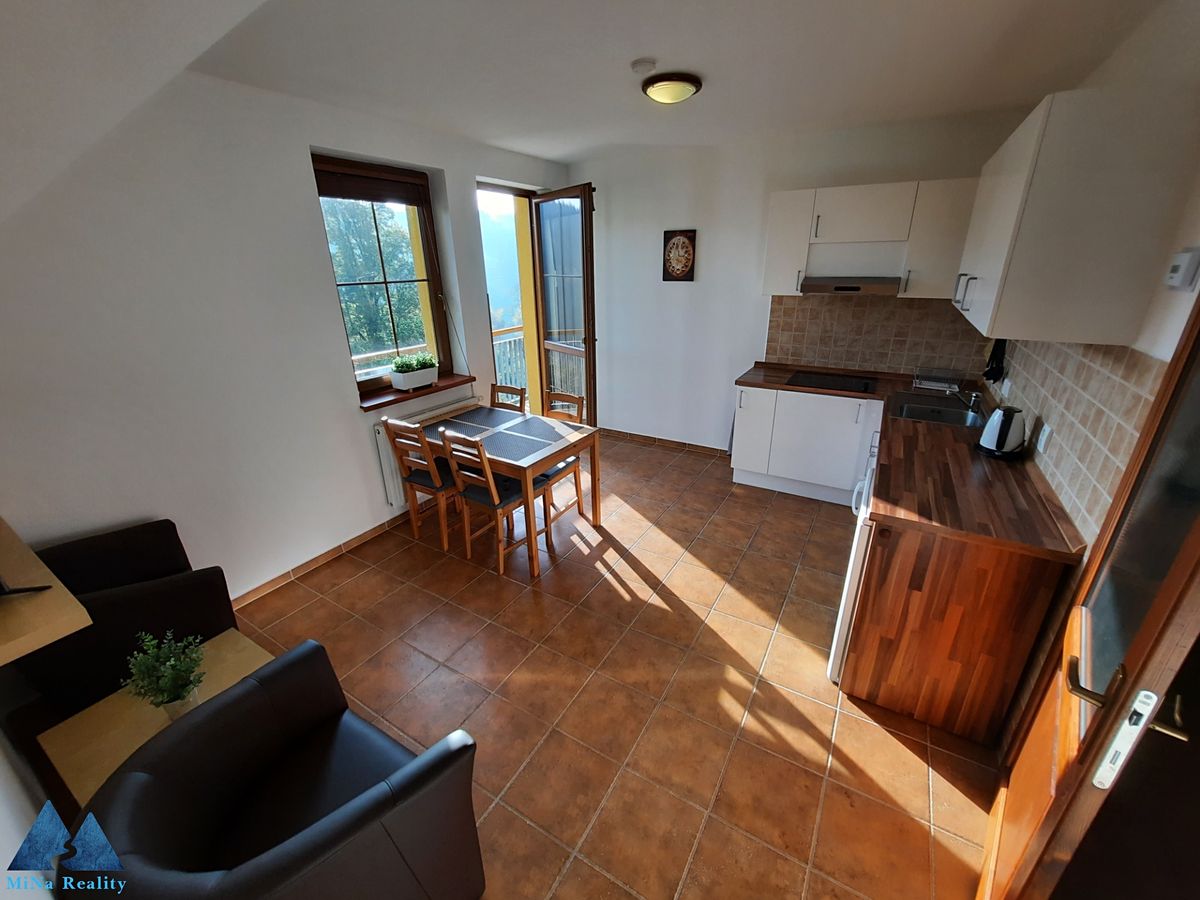 Pronájem bytu 2+kk 36 m² – fotografie 2