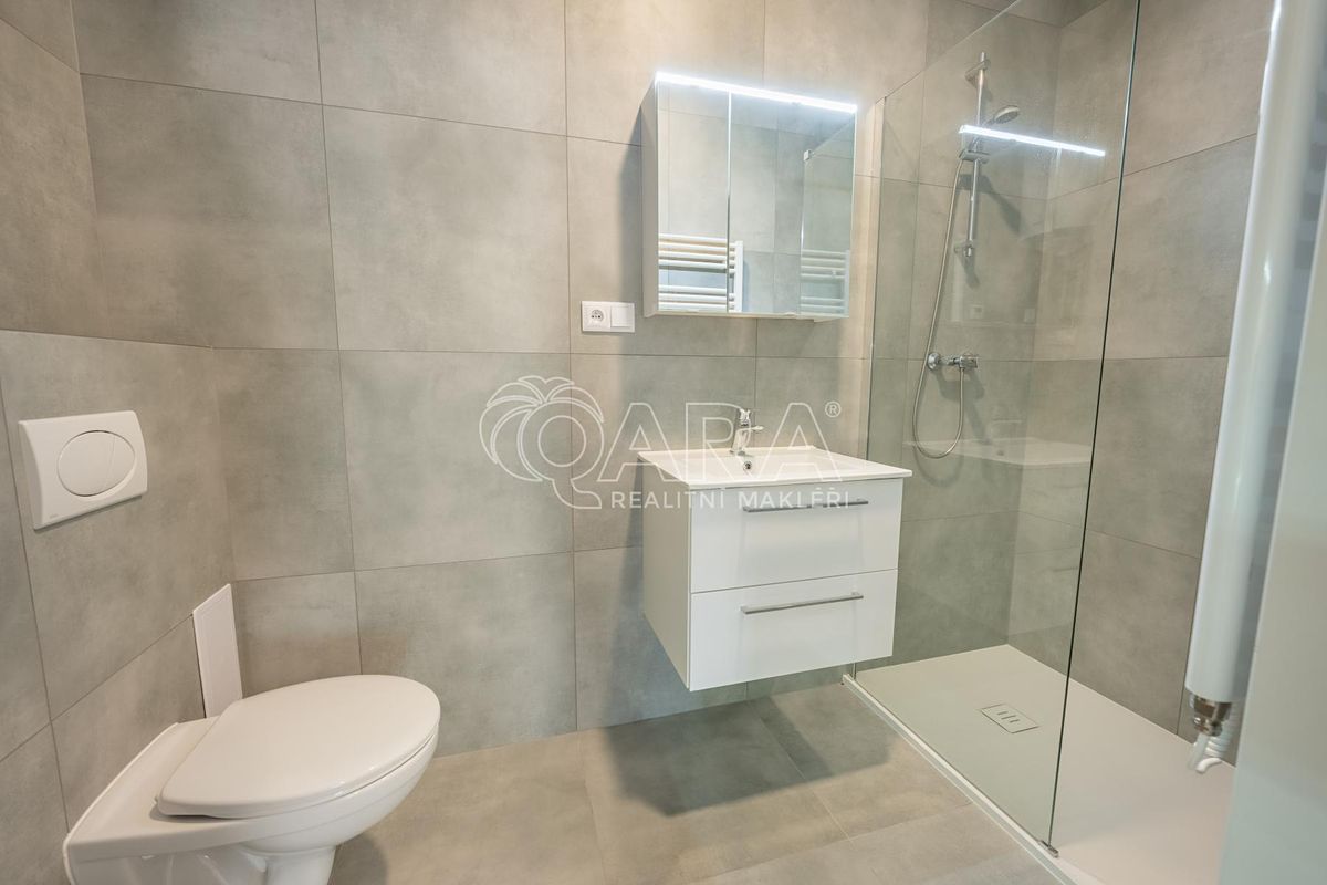 Pronájem bytu 1+kk 27 m² – fotografie 3