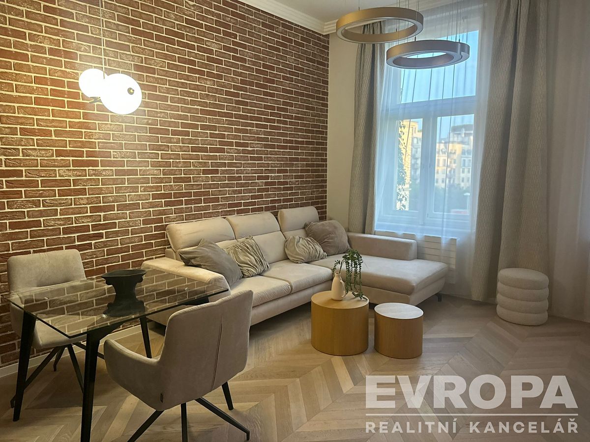 Pronájem bytu 2+kk 55 m² – fotografie 3
