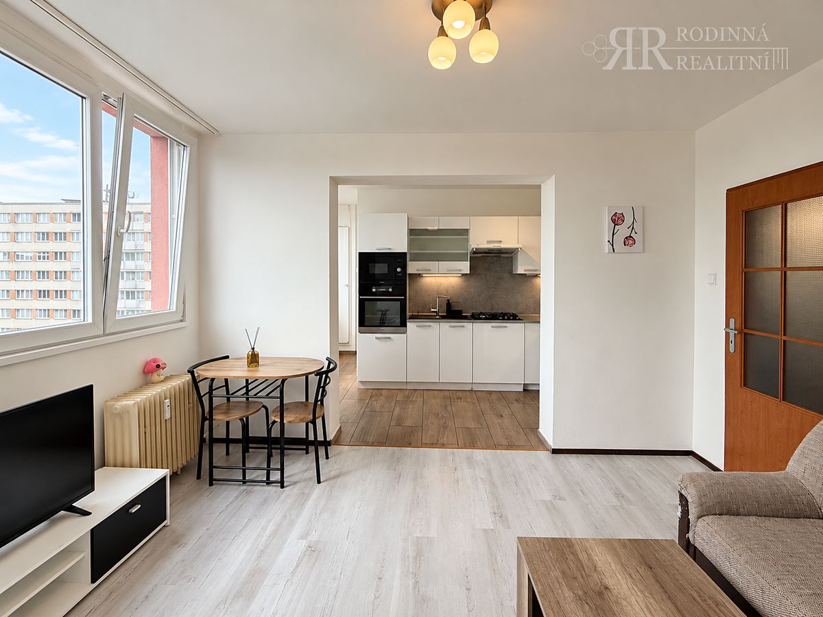 Pronájem bytu 2+kk 40 m² – fotografie 2