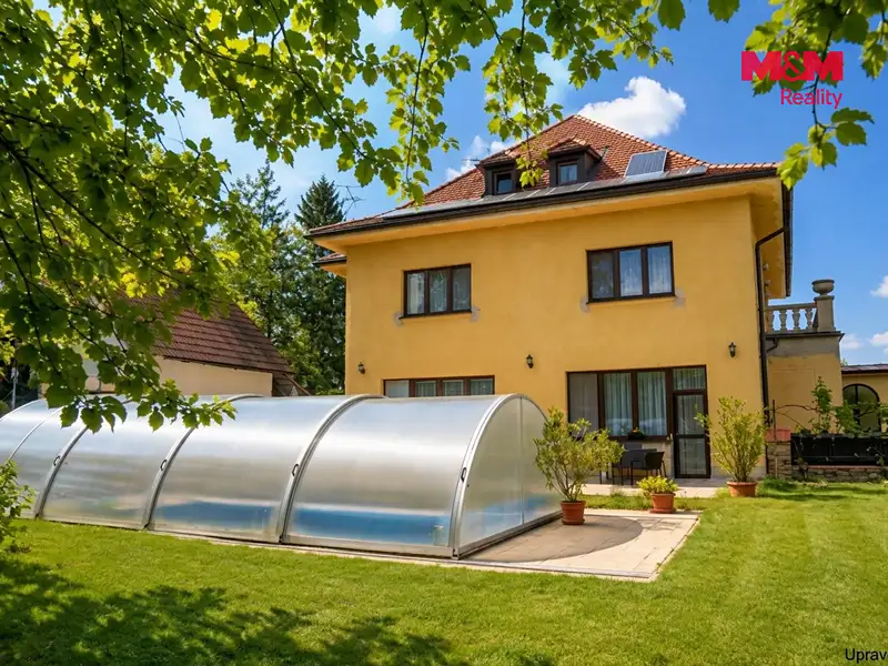 Prodej rodinného domu 744 m², pozemek 3342 m², Nýrsko – náhled fotky 2