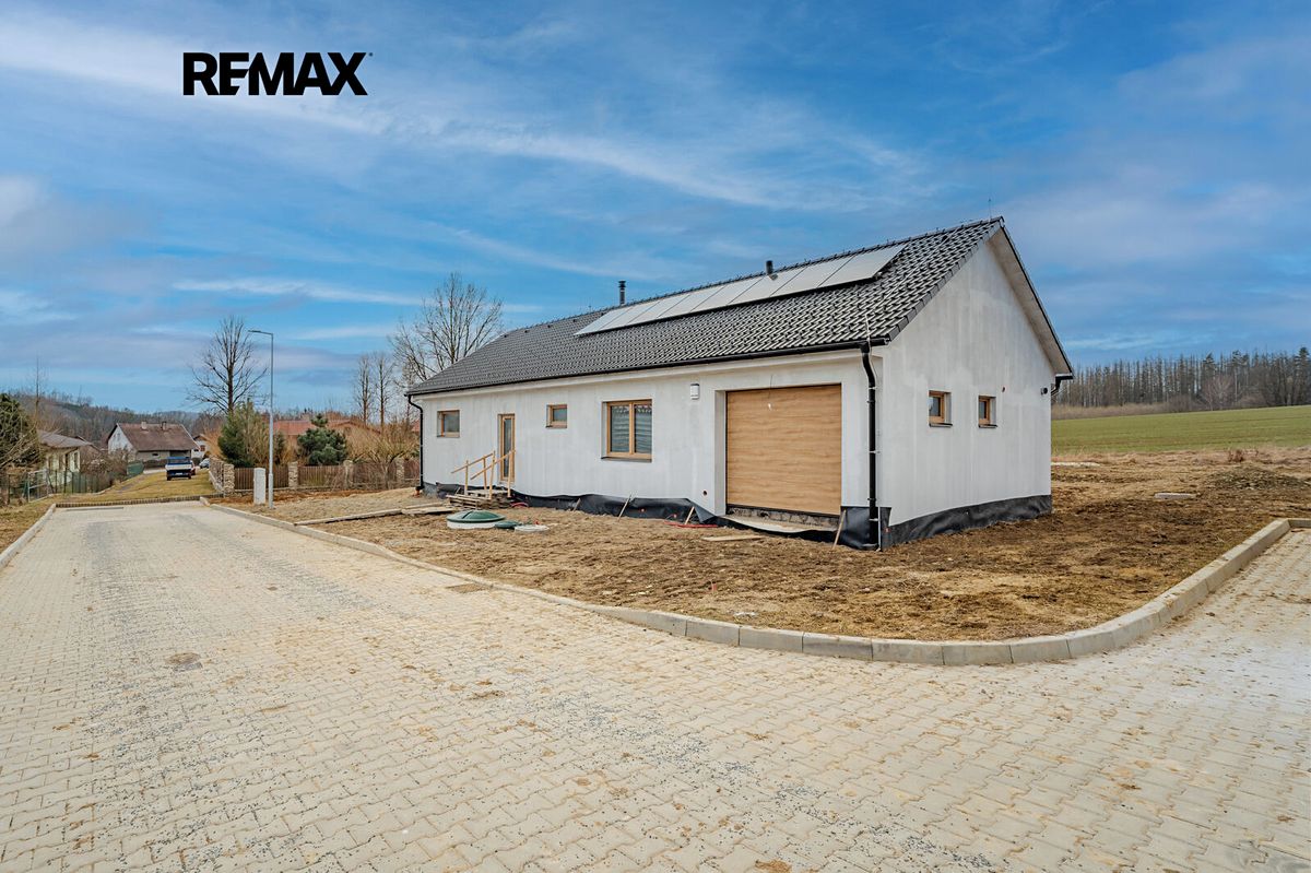 Prodej rodinného domu 91 m², pozemek 1212 m² – fotografie 3
