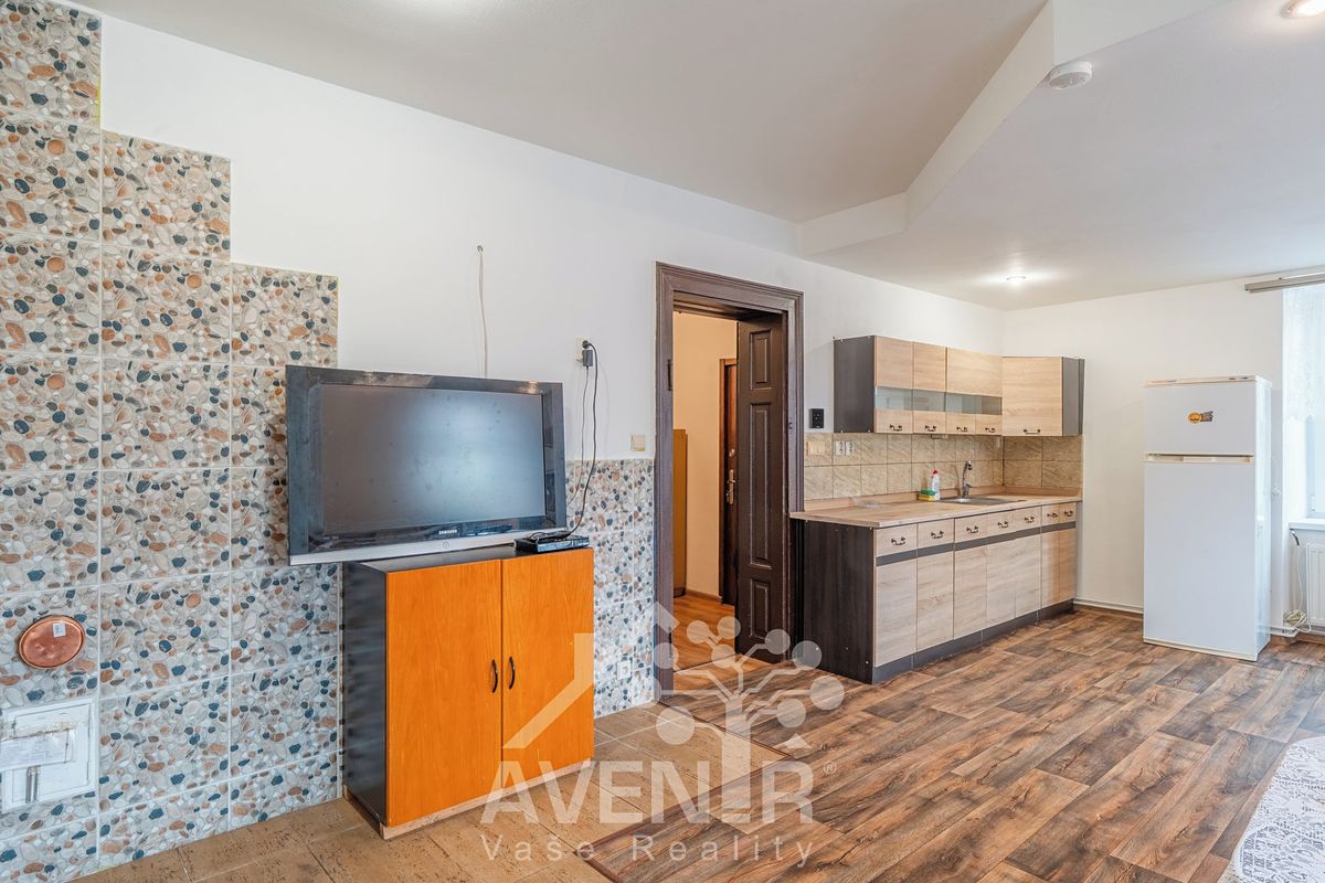 Pronájem bytu 3+1 70 m² – fotografie 3