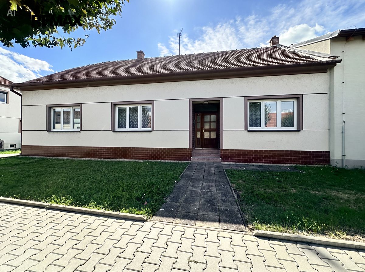 Prodej rodinného domu 124 m², pozemek 1031 m² – fotografie 4