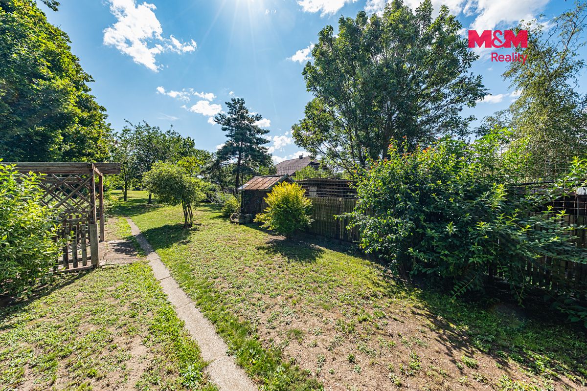 Prodej rodinného domu 97 m², pozemek 985 m² – fotografie 2